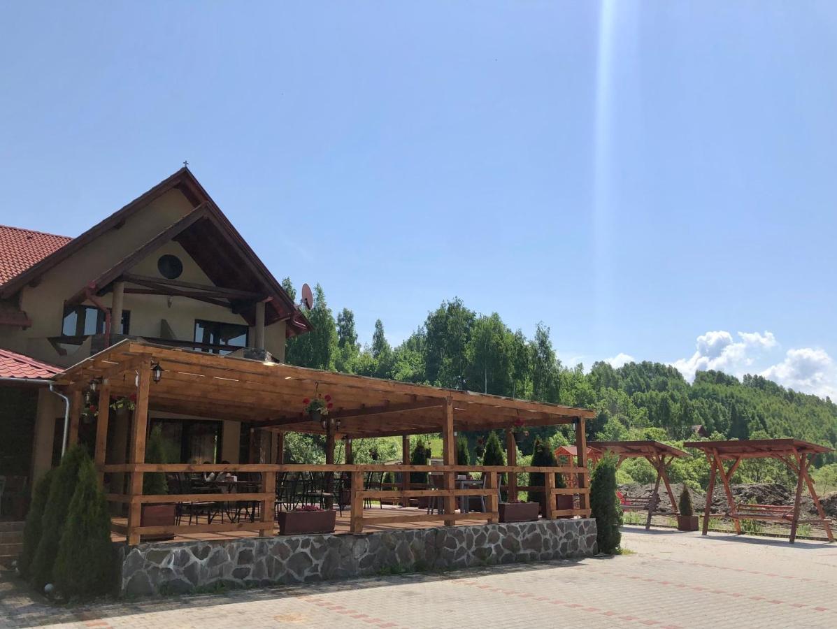Aranykakas Etterem Es Panzio Bed & Breakfast Sîndominic Екстериор снимка